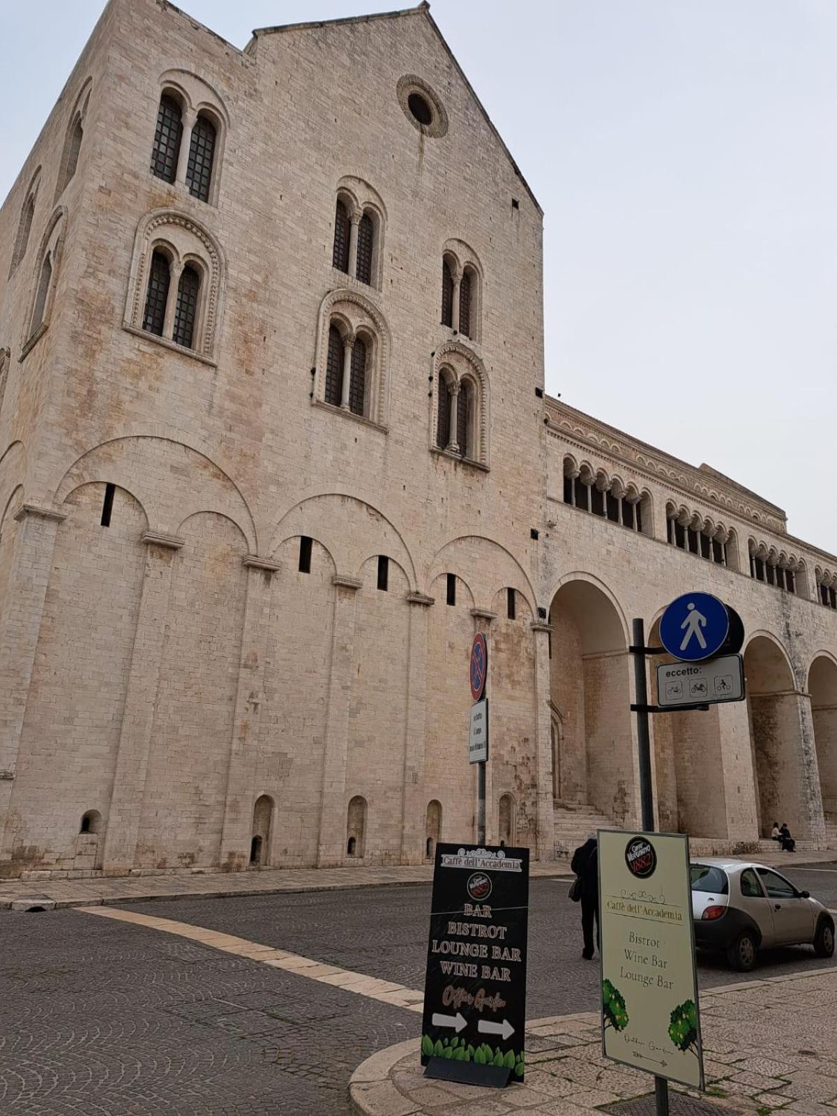 Il Cortiletto Apartment Bari Luaran gambar
