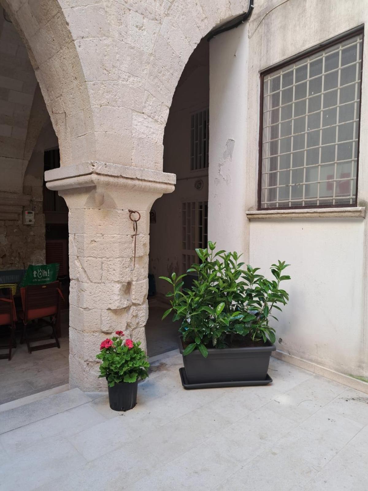 Il Cortiletto Apartment Bari Luaran gambar